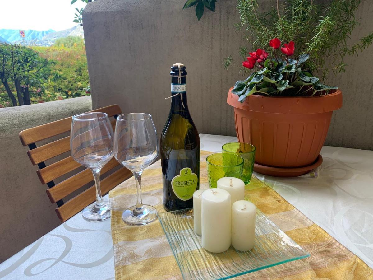 Apartamento Il Porticciolo Bellano Exterior foto