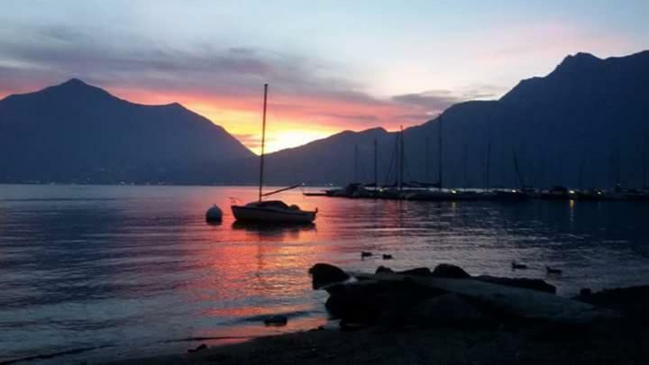 Apartamento Il Porticciolo Bellano Exterior foto